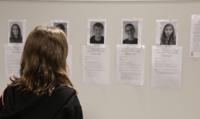 Les professions de foi des candidats affichées dans le collège Jules Ferry de Montaigu-Vendée.