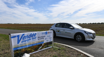 Le Vendée énergie tour propose des rallyes vélos et véhicules bas-carbone.