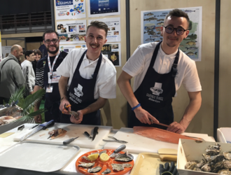 Professionnels et apprentis sont présents pour présenter leur métier.